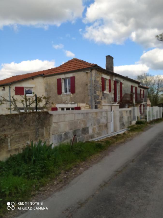 Bed and Breakfast Chambre Privative Dans Ferme Renovee A 7Mn De Perigueux Champcevinel Екстер'єр фото